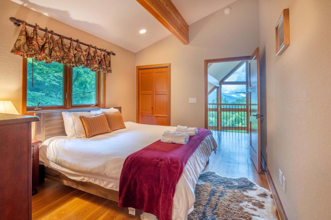 --Mountain Chalet Getaway With Breathtaking View Next To Tail Of Dragon-- Robbinsville Buitenkant foto