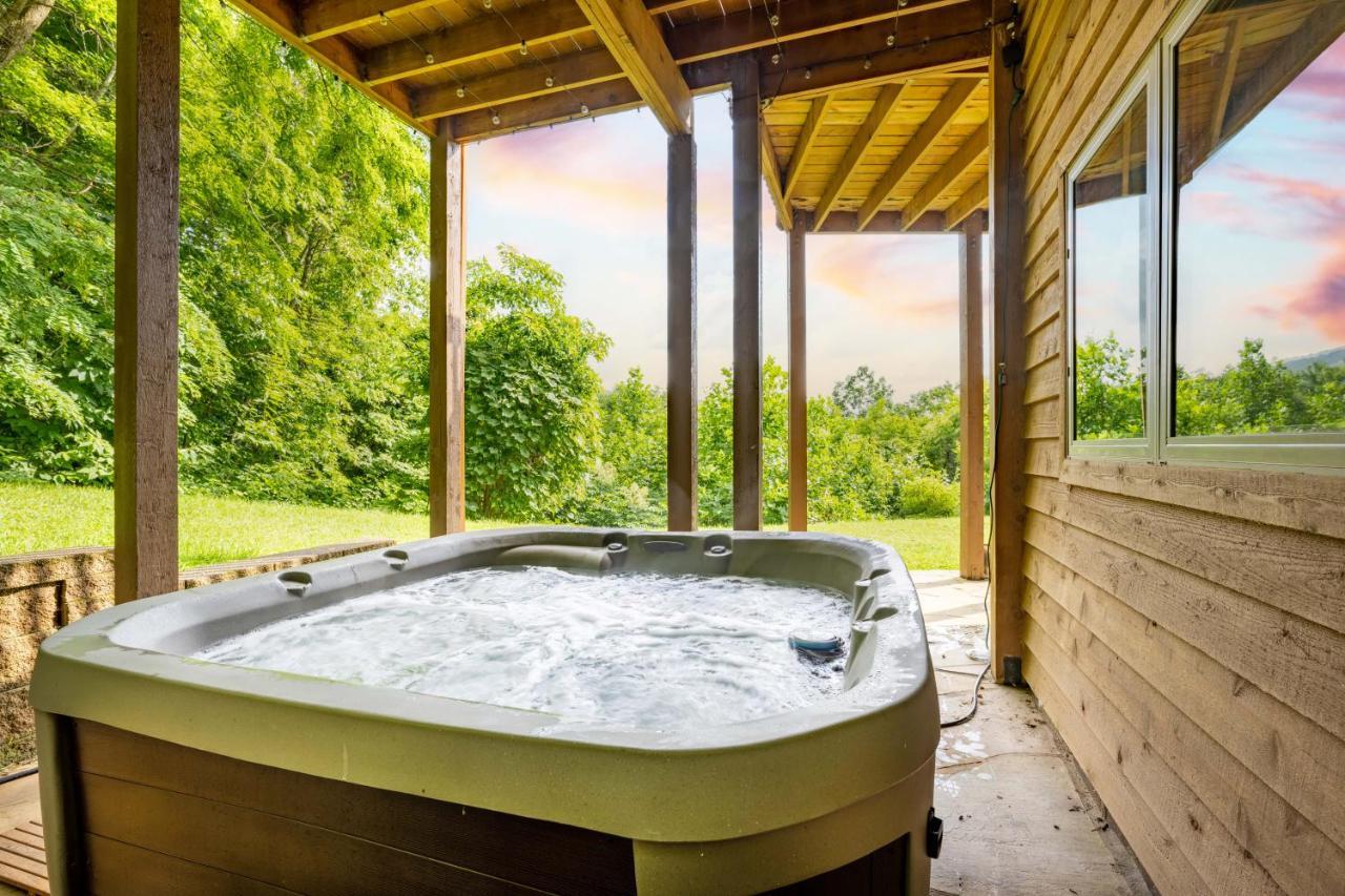 --Mountain Chalet Getaway With Breathtaking View Next To Tail Of Dragon-- Robbinsville Buitenkant foto